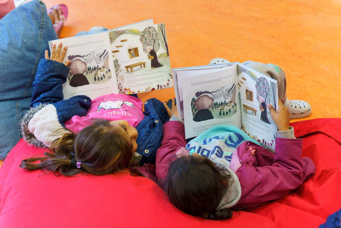 An Arabic Reading of Snow White at Lilipad Library